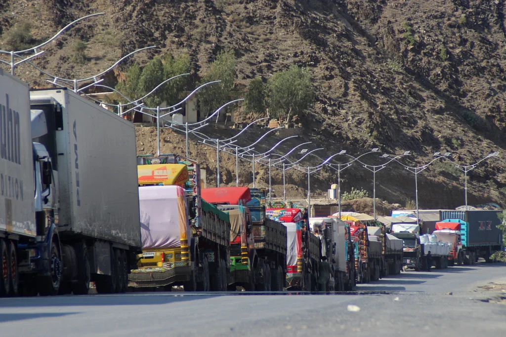 UN aid to Afghanistan: Pakistan Sanctions Relief Convoy Amid Winter Crisis