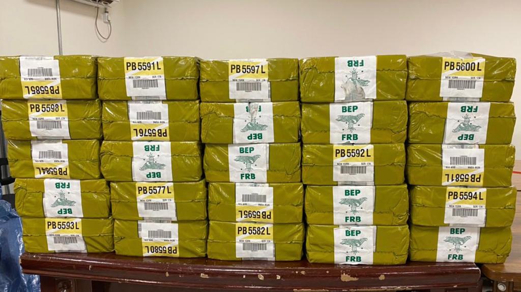 A $ 40 million humanitarian aid package was shipped to Kabul