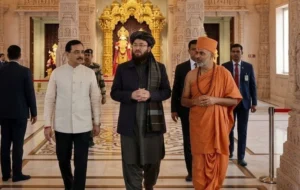 Afghanistan's Minister of Agriculture Ata Umar (center) visiting Hindu temples, stated act of Sultan Mahmud Ghaznavi in destroying idols was a mistake.